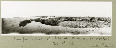 Blick von Esdud auf einen Infanterieangriff auf El Burkah, 13. November 1917 von Capt. Arthur Rhodes